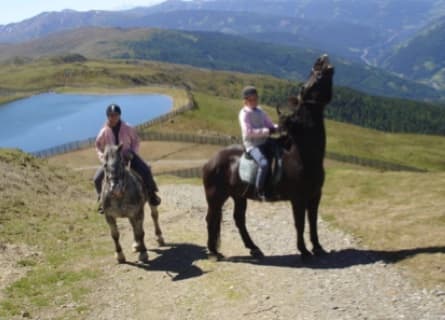 Horse Riding mountain img